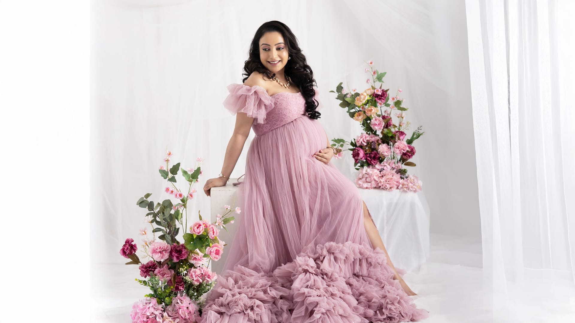 Professional maternity photography