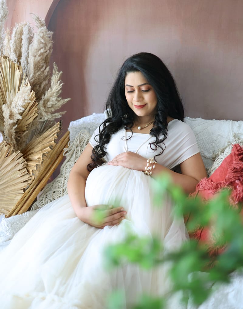 Maternity silhouette portrait